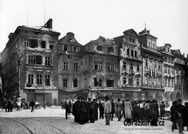 staromestske-namesti-1945.jpg
