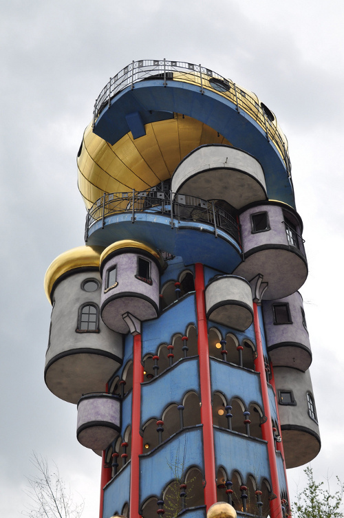 Kuchlbauer Turm - obere Haelfte